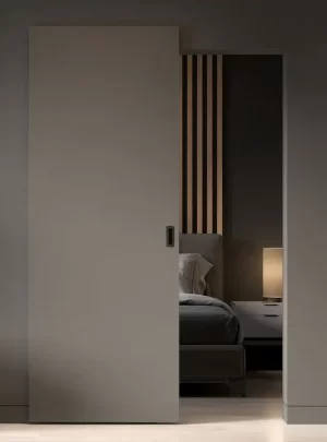 Межкомнатная дверь Гладкая с раздвижной системой Invisible